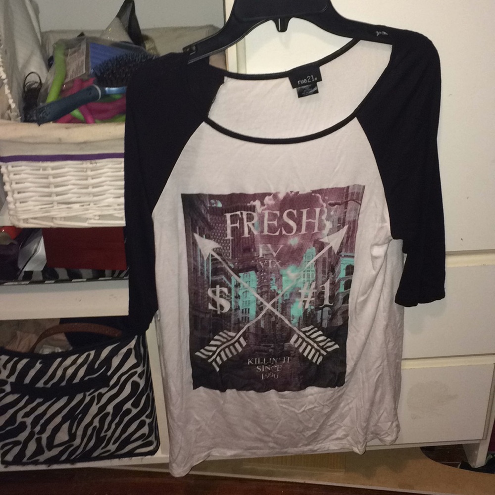 Mid length baseball tee shirt